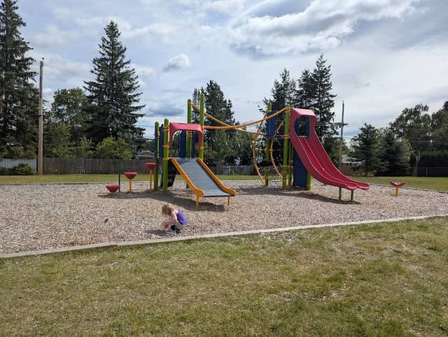 Quinson Park - Image 1