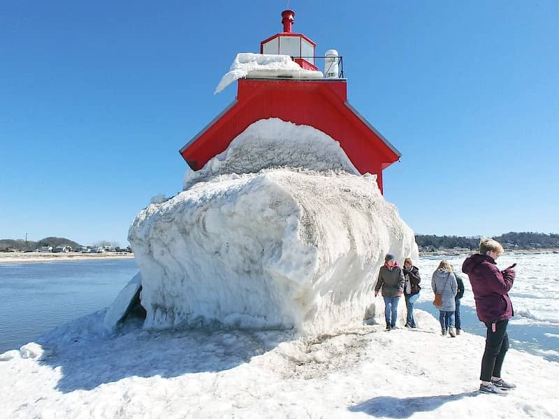 Grand Haven South Pierhead Outer Lighthouse - Image 1