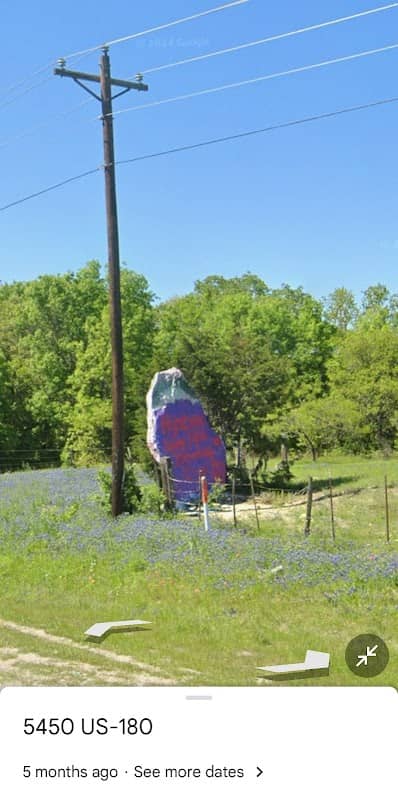 Graffiti Rock - Image 1