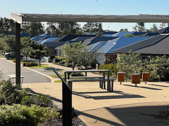 Serpentine Park - Image 2