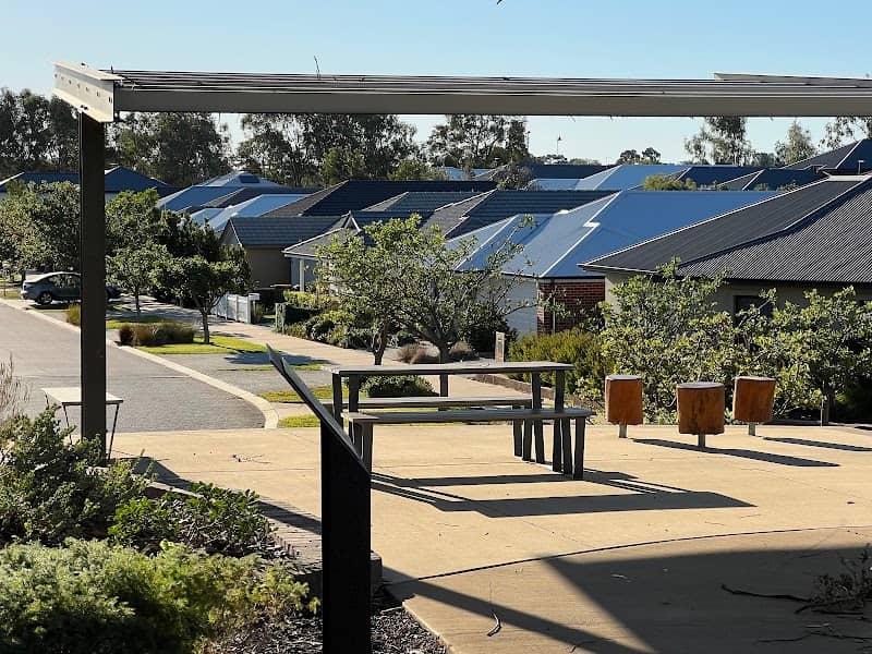 Serpentine Park - Image 2