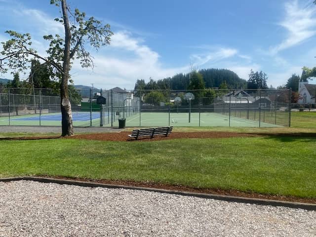 Harry Holt Memorial Park - Image 1
