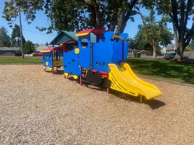 Harry Holt Memorial Park - Image 2
