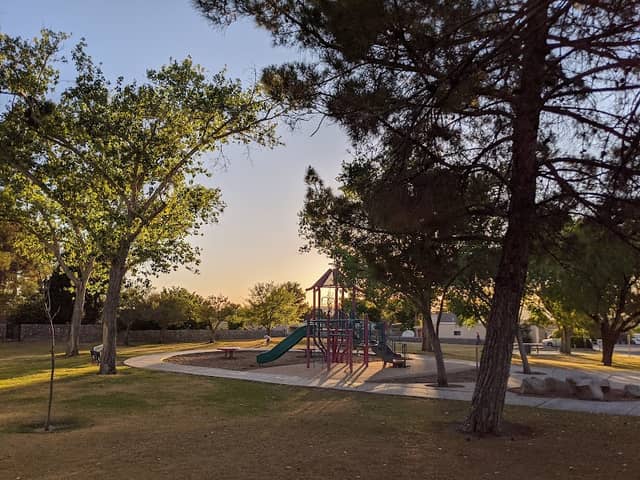 Sunset Hills Park - Image 3