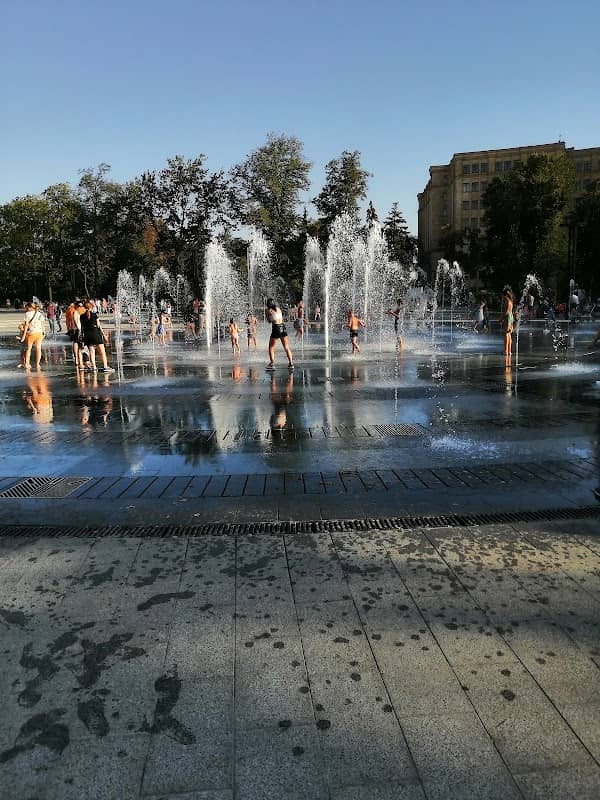 Dry fountain - Image 2