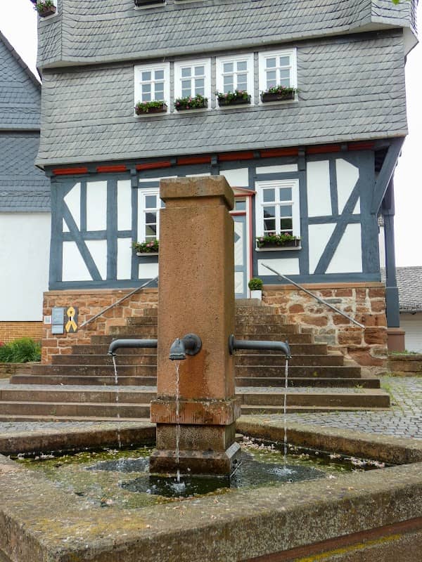 Brunnen - Image 1