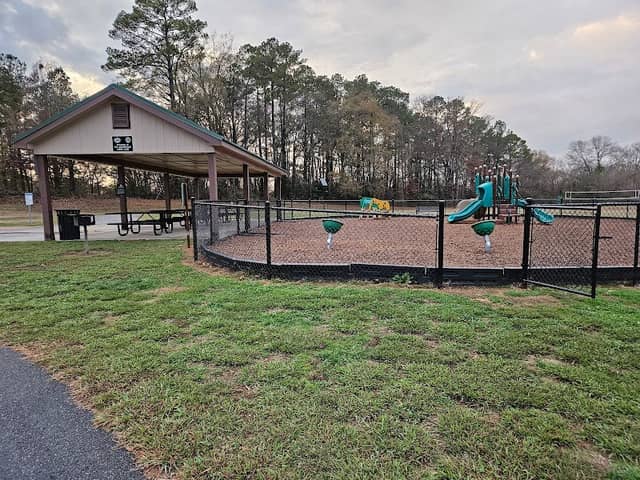 Veterans Memorial Park - Image 1