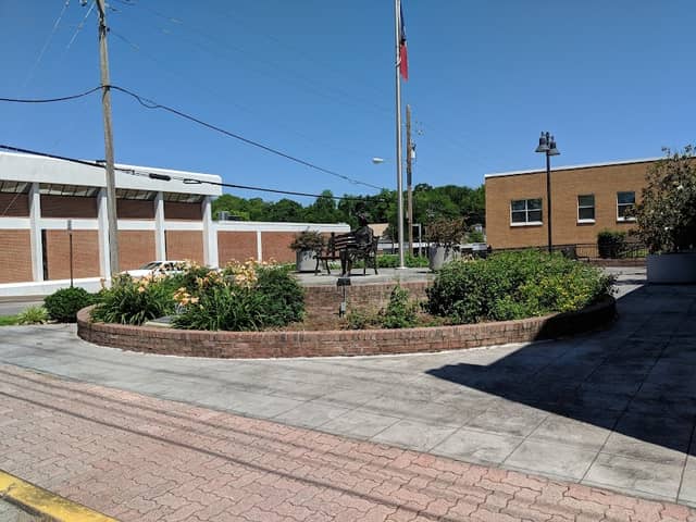 Senator Margie Neal Park - Image 2