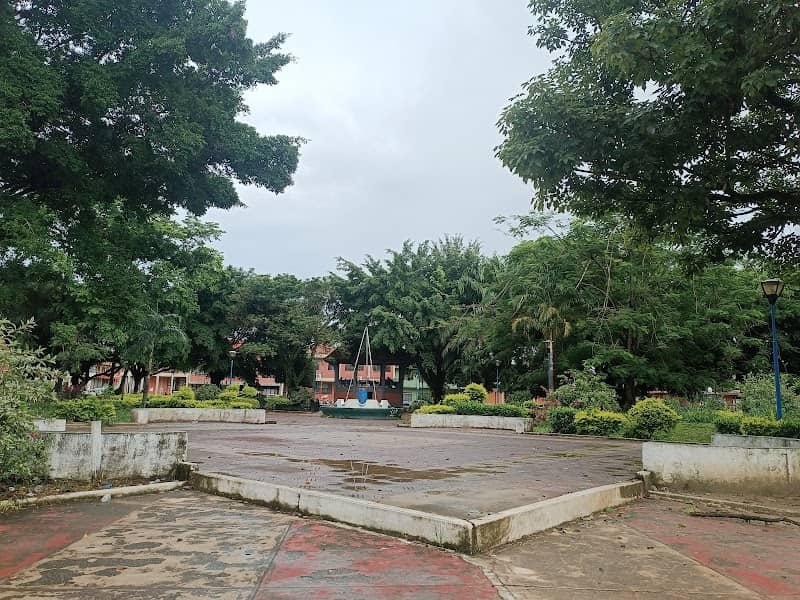 Plaza Principal de Entre Rios - Image 1