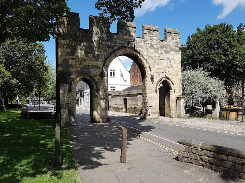 Priory Arch - Image 1