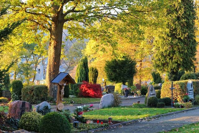 Hochkreuz Friedhof Oeventrop - Image 1