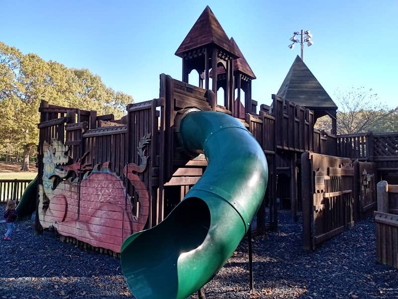 Avent Park - Image 2