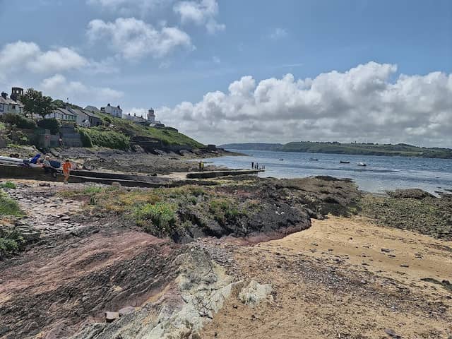 Roche's Point Lighthouse - Image 3