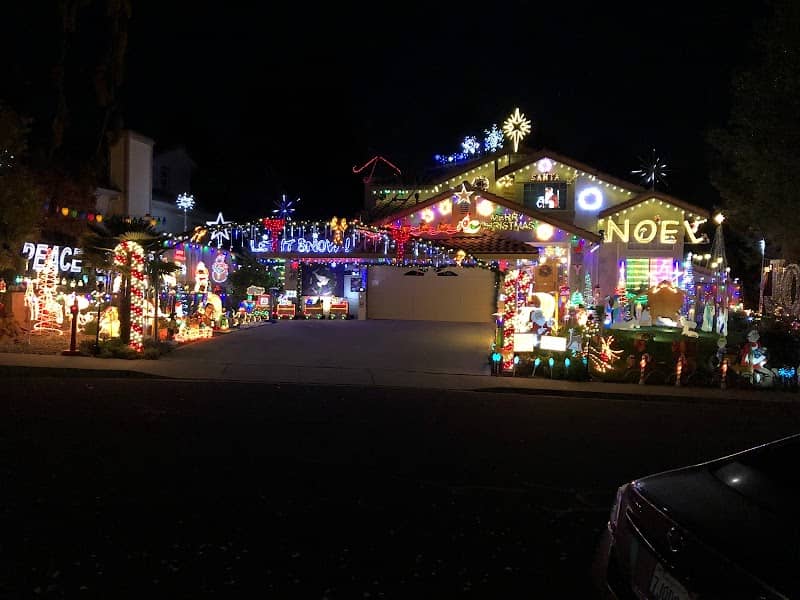 Dourov Livermore Christmas Light Display and Snow Machine - Image 1