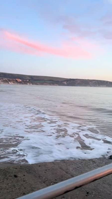 Swanage pier - Image 1
