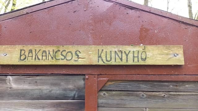 Bakancsos kunyhó - Image 1