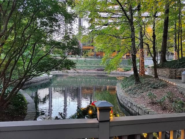 Ravinia Gardens - Image 2