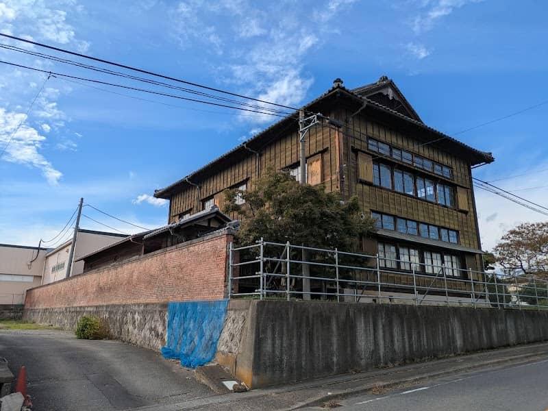 旧碓井社社屋(生糸) - Image 1