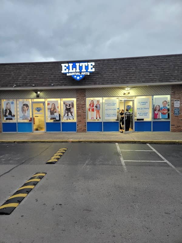Boone Square Mini Mall - Image 1