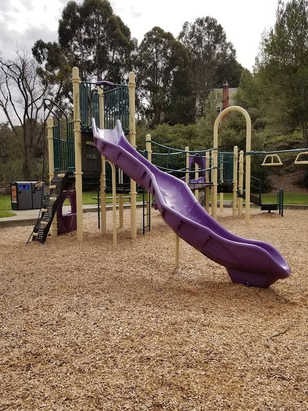 Hilltop Green Park - Image 1