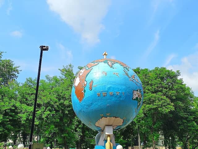 Victoria Memorial, Lucknow - Image 2