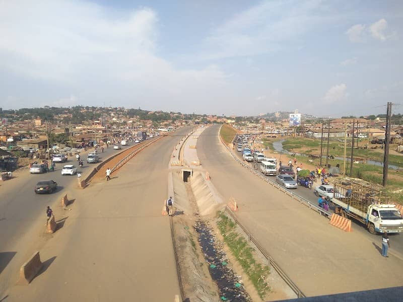 Kalerwe Round About - Image 1