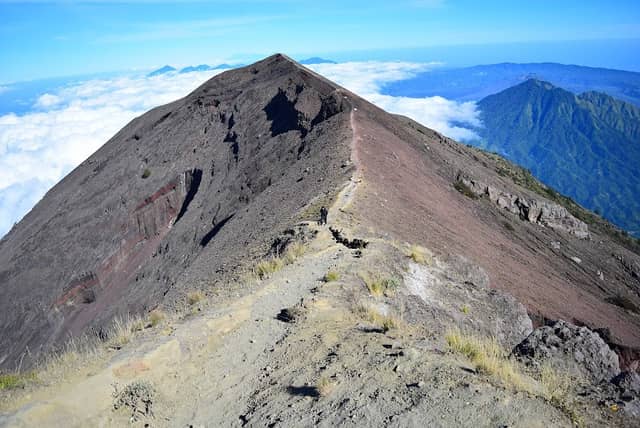 Puncak Gunung Agung Bali - Image 1
