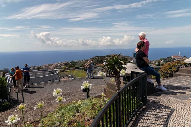 Pico dos Barcelos viewpoint - Image 2