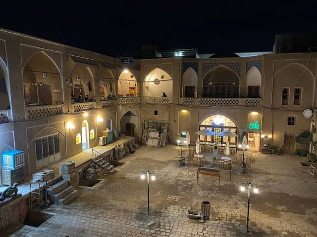 Aminoddole Caravanserai - Image 2