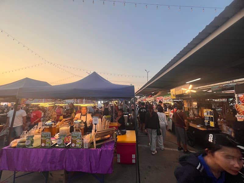 ตลาดหม่ำกับโหน่ง - Image 1