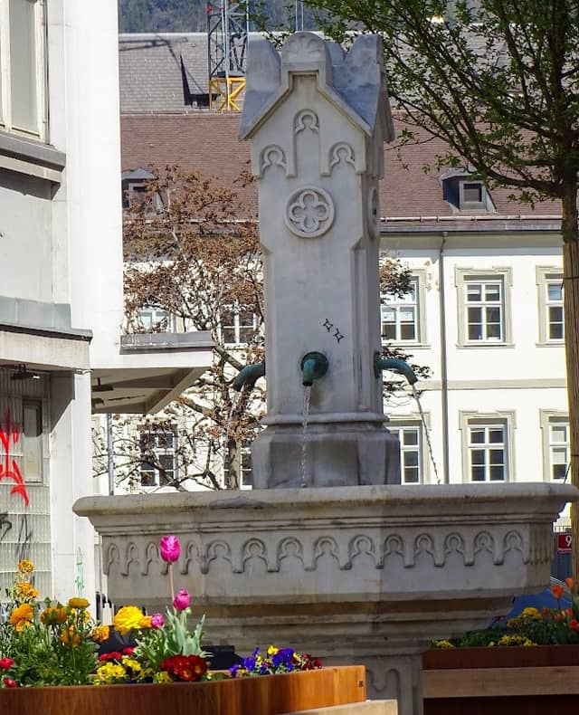 Brunnen am Museum - Image 2
