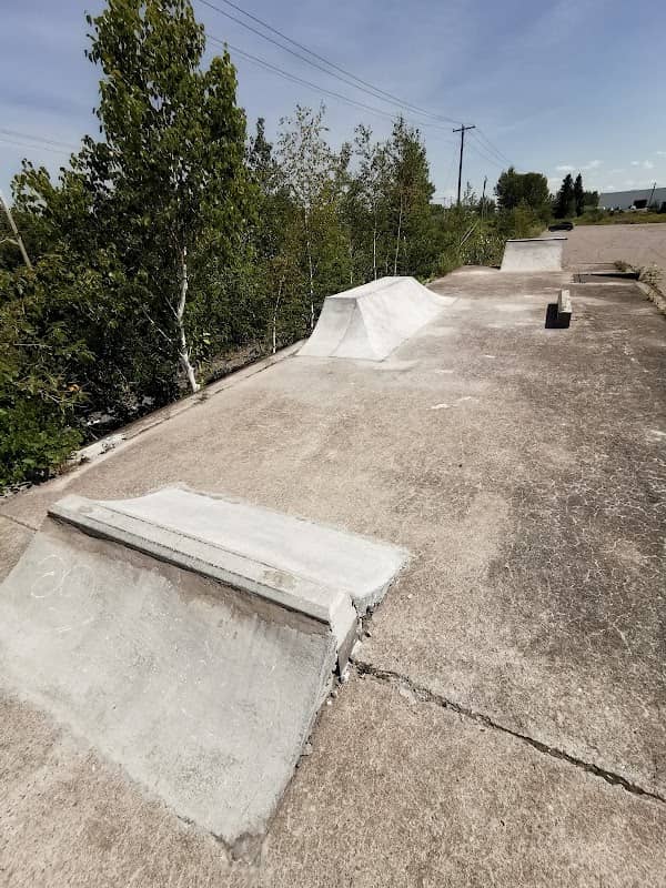 Manouane DIY skatepark - Image 1