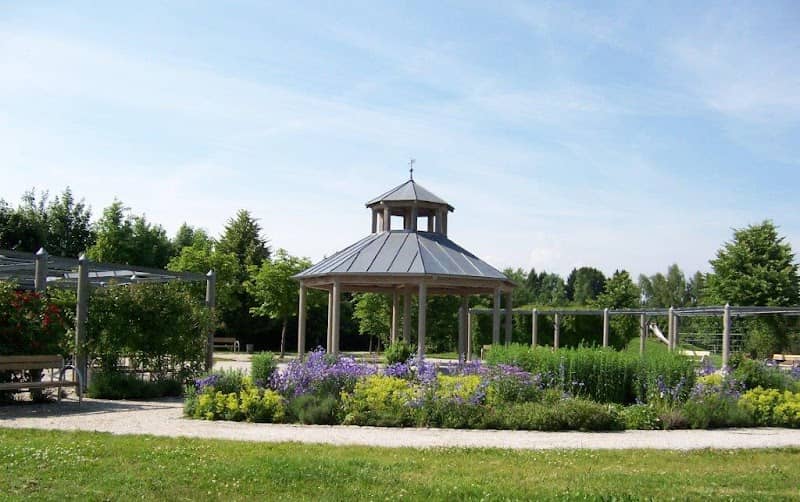 Pavillon im Stadtpark - Image 1