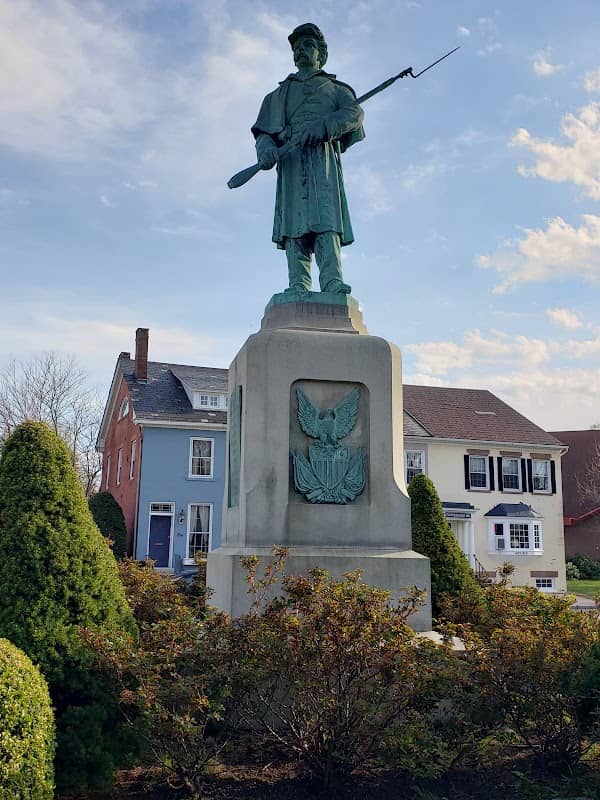 Soldiers Monument - Image 1