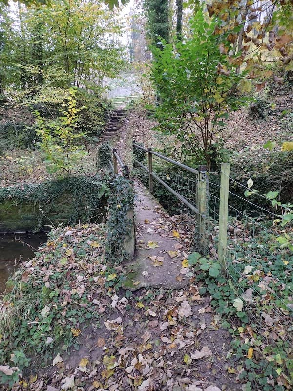 Footbridge over river Amber - Image 2
