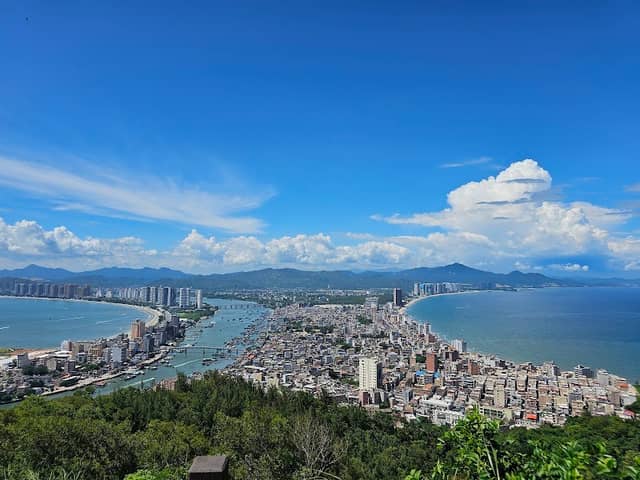 Shuangyuewan Scenic Area - Image 1