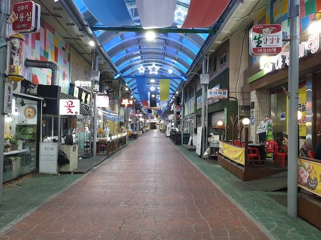 Cheongju Samgyeopsal(Pork Belly) Street - Image 2