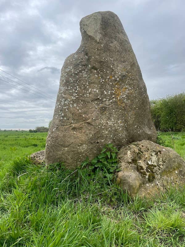 Standing stone - Image 1
