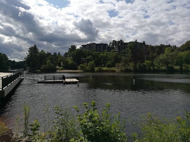 Kelvin Grove Park - Image 1