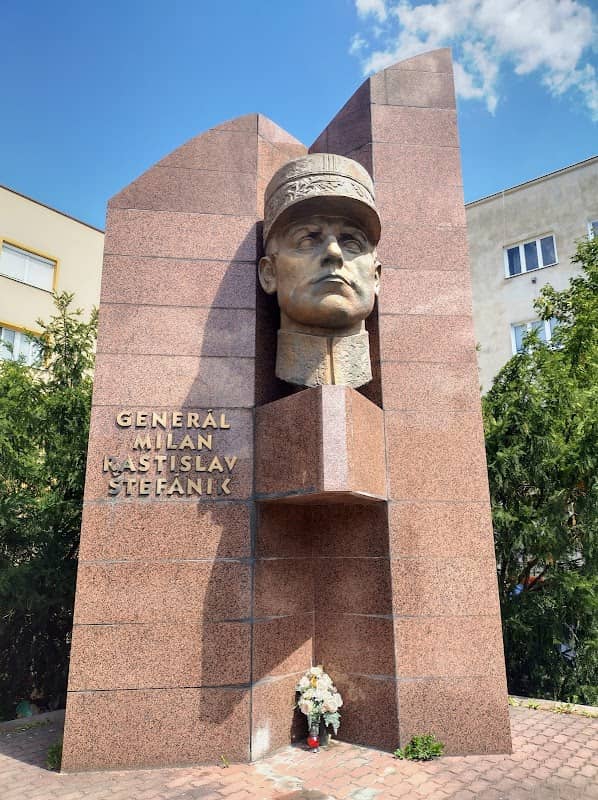 Monument to M.R. Štefánik - Image 1