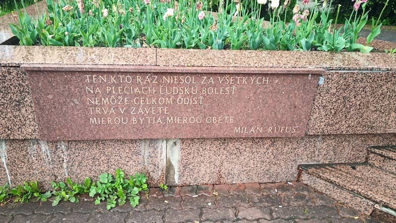 Monument to M.R. Štefánik - Image 2