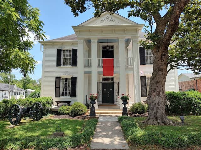Lotz House - Image 2