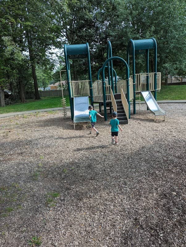 Little Clague Park - Image 2