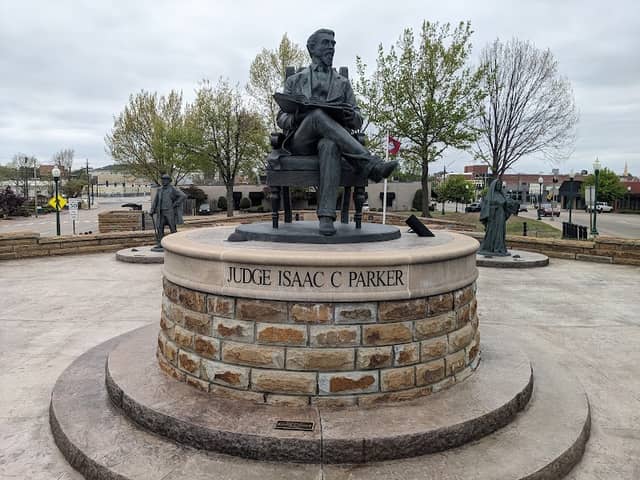 Gateway Park - Image 1