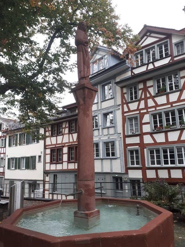 Heilige Wiborada-Denkmalbrunnen - Image 2