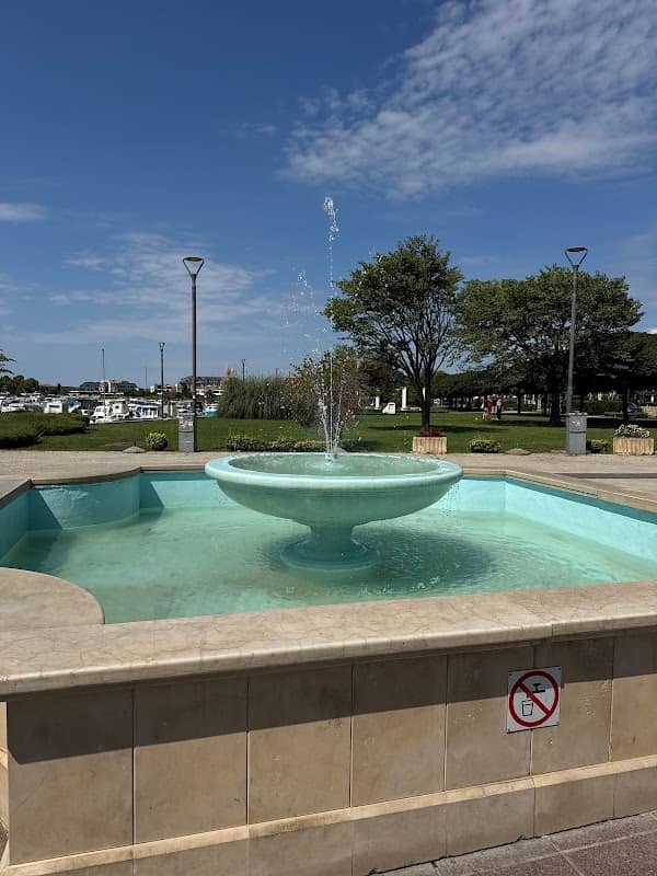Fontana - Image 1