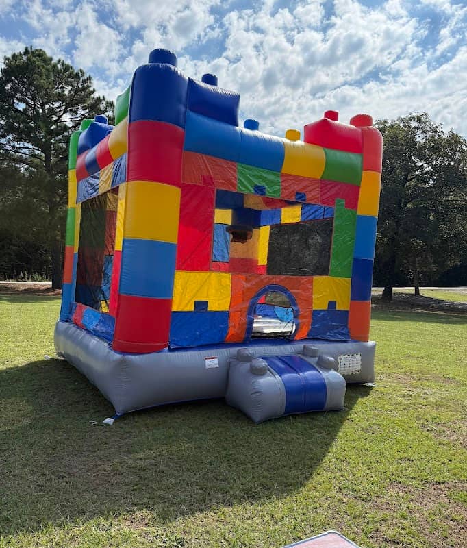 Major A Yard Games & Inflatables - Image 2