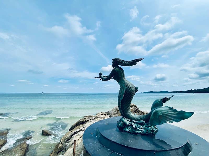 Mermaid (and the child) Monument - Image 1