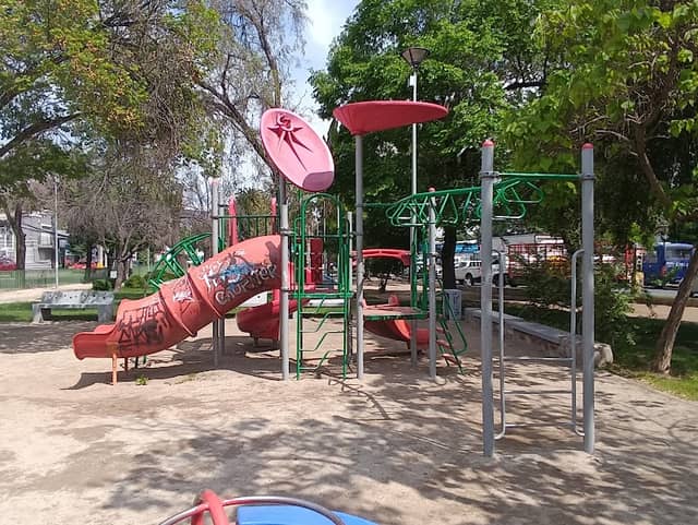 Colón Park - Image 2