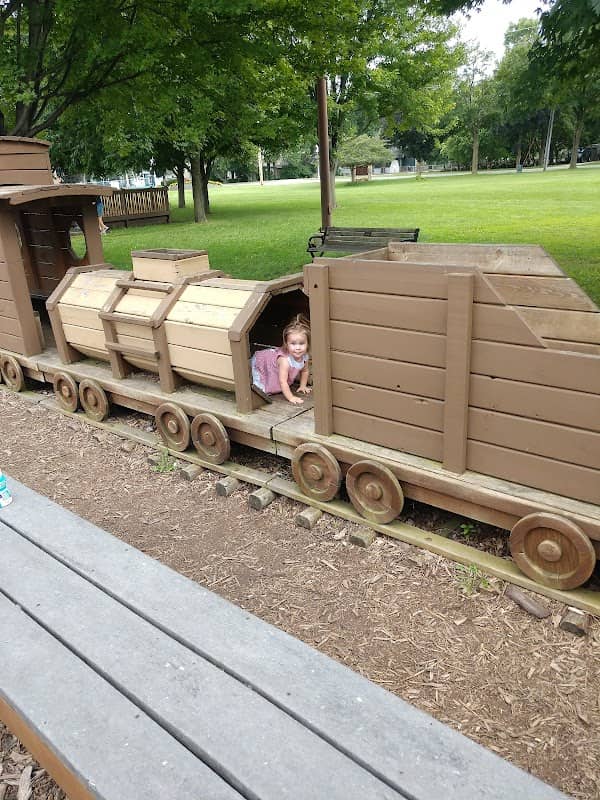 East Park - Image 2